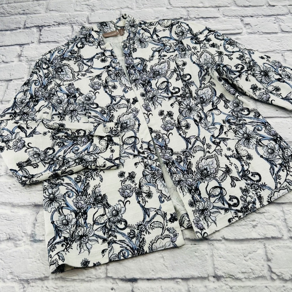 Chicos Size 2 Large Blue White Floral Paisley Open Front Cotton Jacket Blazer